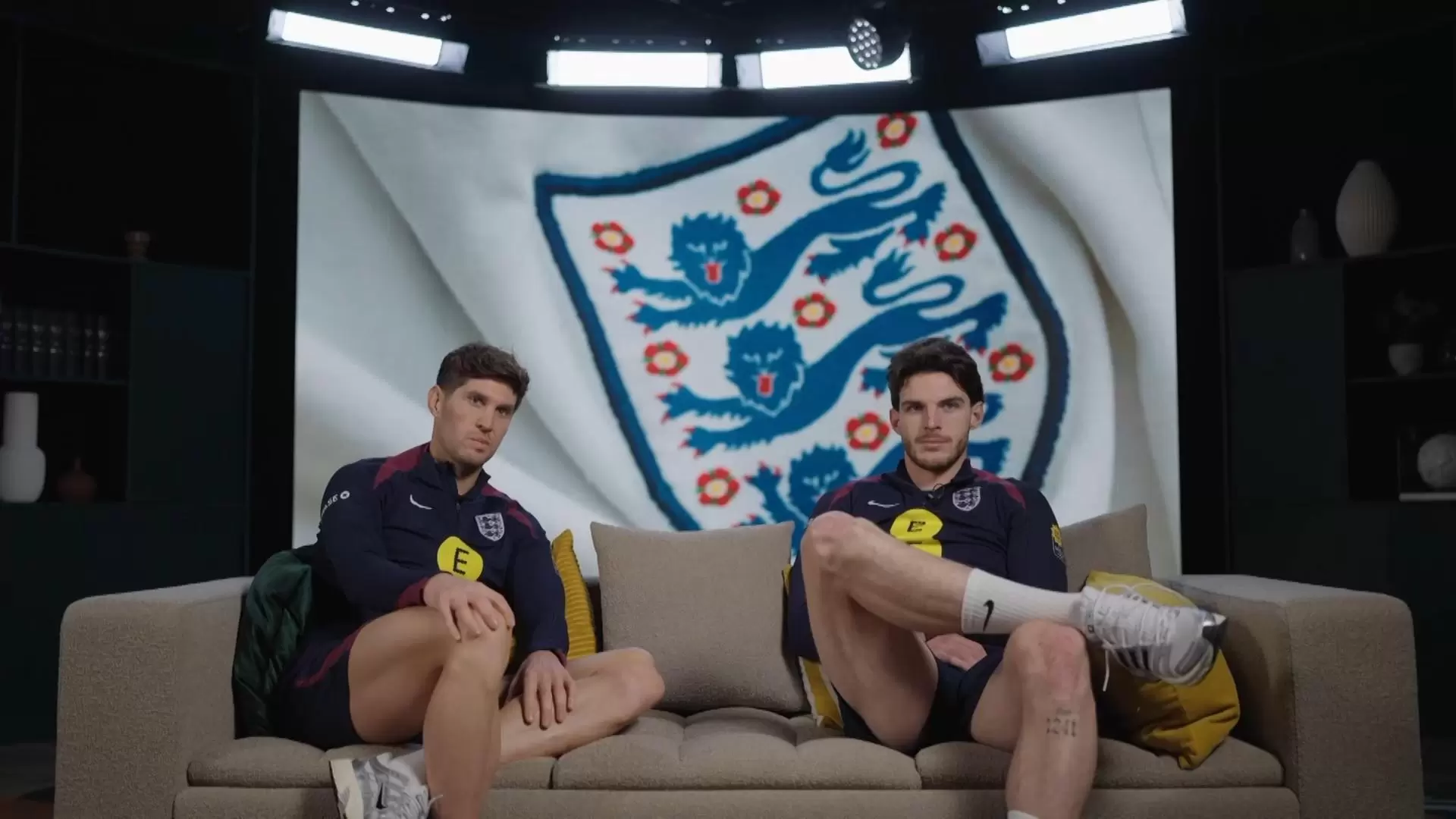 赖斯:图赫尔让我们变得更自信;世界杯时替补和首发同样重要 赖斯:图赫尔让我们变得更自信;世界杯时替补和首发同样重要