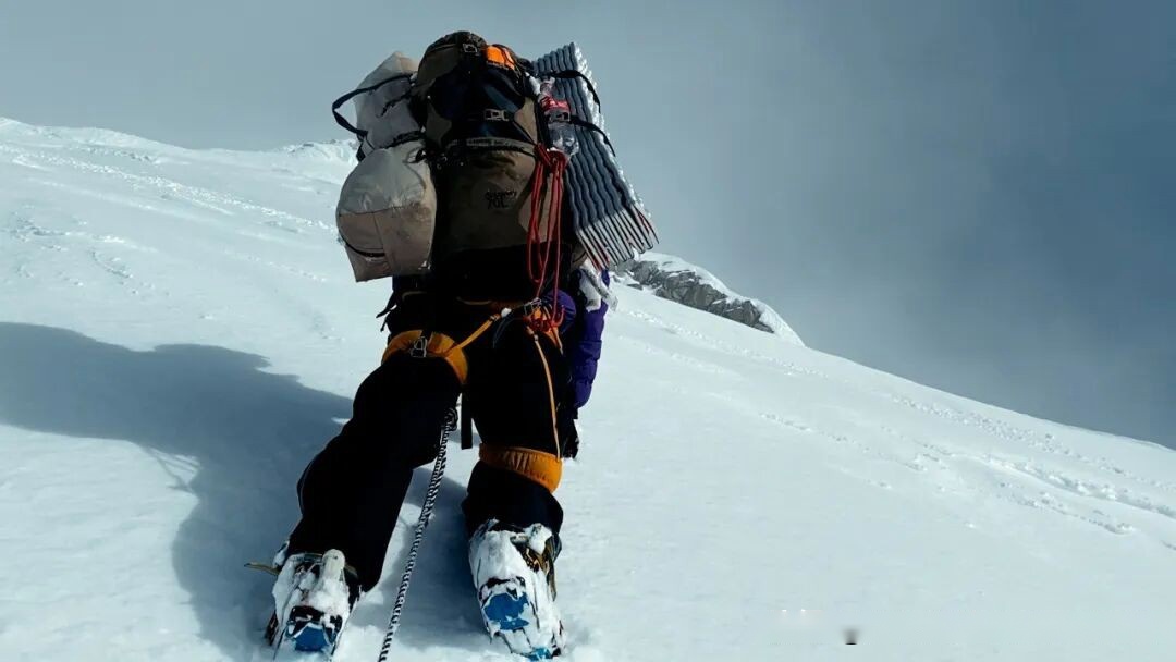 无名之辈，登顶贡嘎 (http://www.busunion.cn/) xiami 第23张