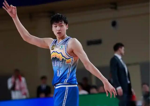 新疆抵达沈阳！赵睿+李炎哲+齐麟全都因伤未随队，G1可咋办啊？ (http://www.jingganghuifeng.com.cn/) 体育 第2张