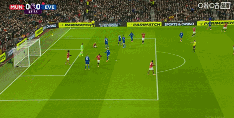 外媒：盖伊红牌离场前基恩指着脑袋对他说“你**是不是傻？” (https://www.olegood.com/) 体育 第3张