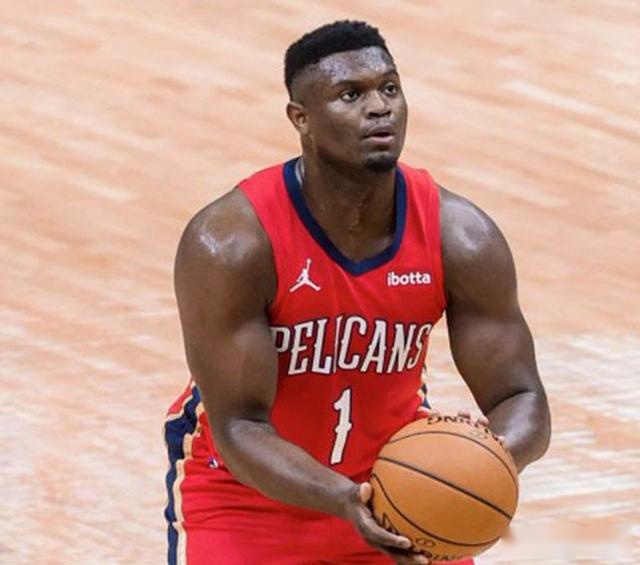 22岁躺赚4.7亿？锡安或赛季报销，3年只打85场比赛，开始跌落神坛