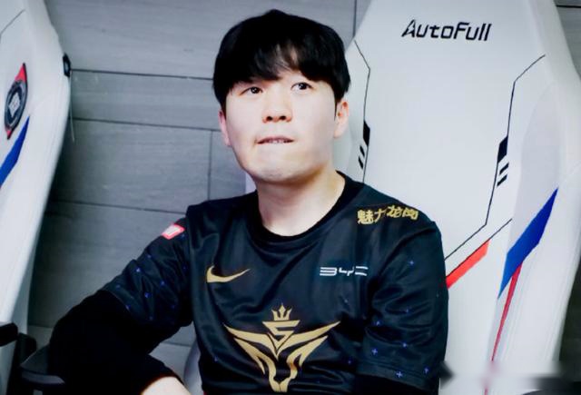 韩网热议“lol历史第2中单”：必须是Rookie！showmaker就算了吧