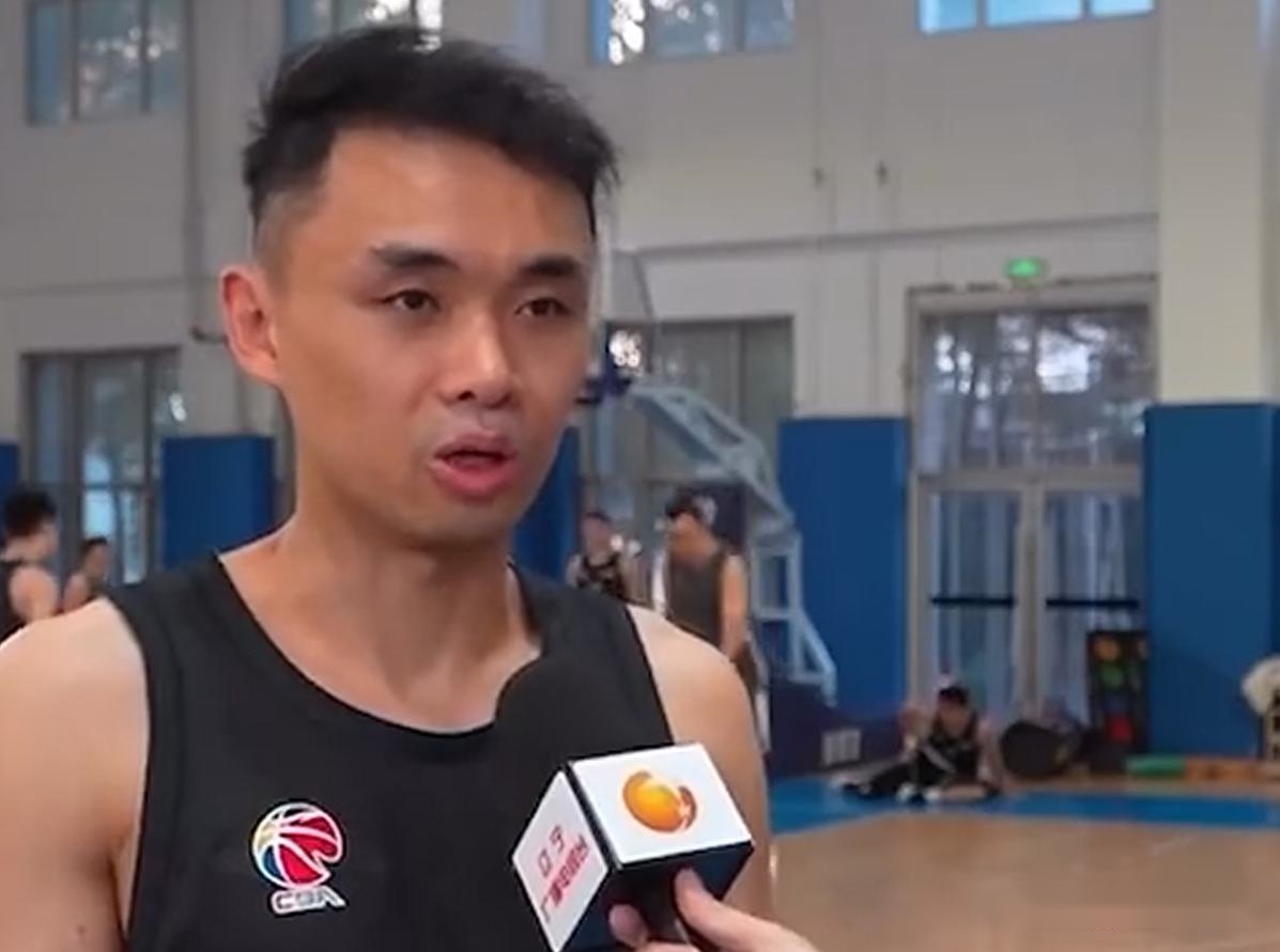 辽宁集结采访！赵继伟+2将表露家乡情谊全力以赴，杨鸣回应韩德君 (http://www.busunion.cn/) xiami 第2张