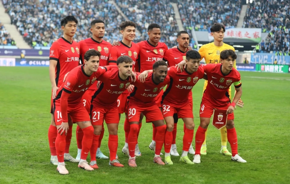热议海港夺冠：神奇的赛季！冠军含金量十足 海港建立新王朝