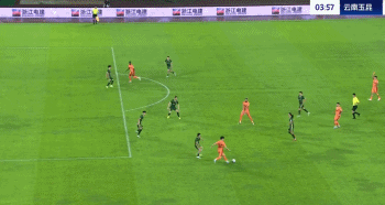 半场：云南客场1-0领先浙江，侯永永献助攻，奥斯卡破门