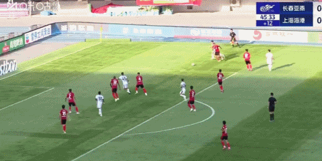 阿不都海米提解围失误，不慎将球踢进自家球门！海港1-0亚泰