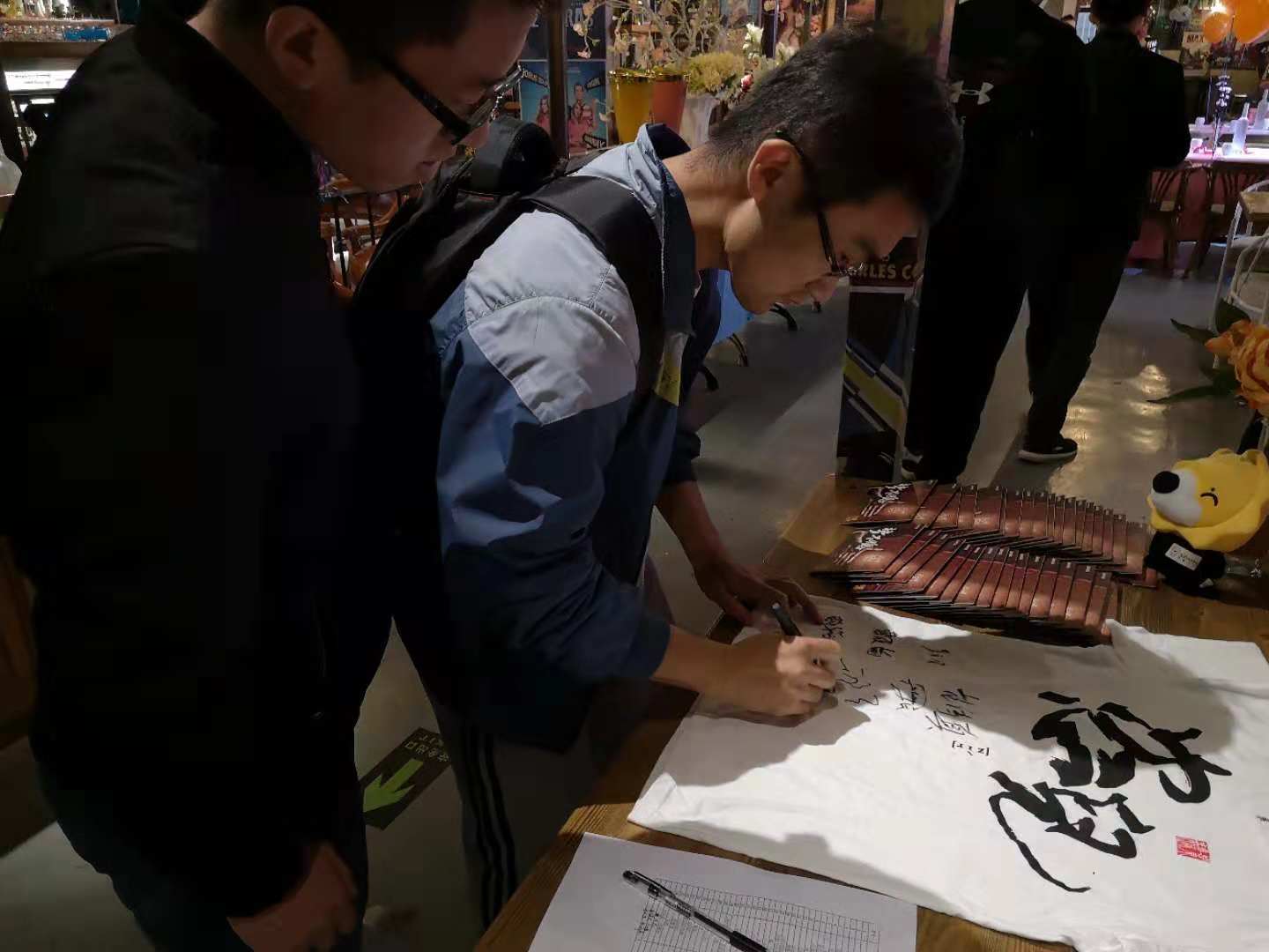 PP体育特别报道电竞与体育融合新趋势传统赛事如何拥抱新生代观众