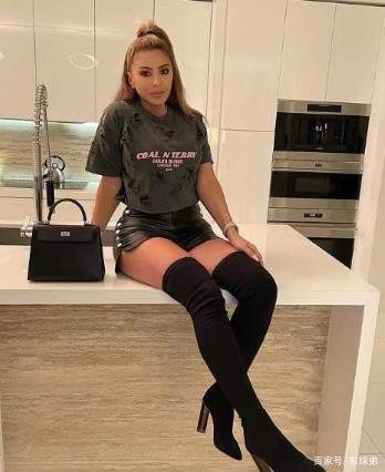 年龄大又有孩子,皮蓬前妻为啥能轻松玩转nba成为社交名媛?