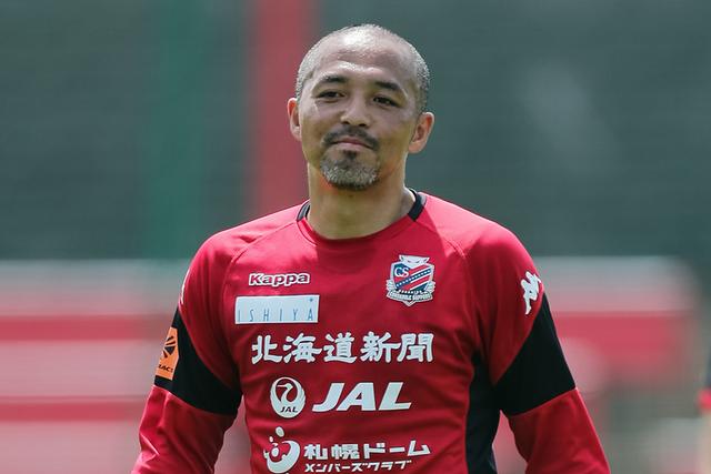 42岁的坚持曾经的日本足球天才小野伸二与札幌续约再战