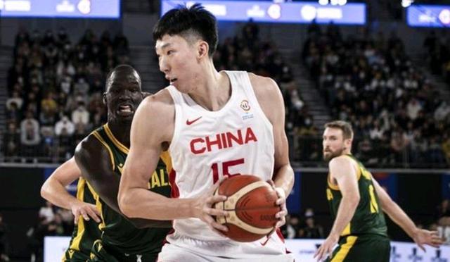 周琦,条理清晰的同时也明确地阐述了对于中国男篮发展方面的个人看法