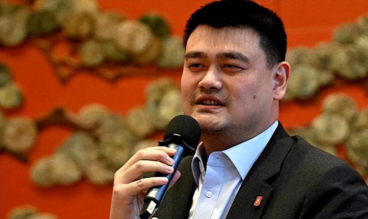 360体育-姚明在任期间薪酬!分文不领,杨毅透露:个人赞助商移给cba