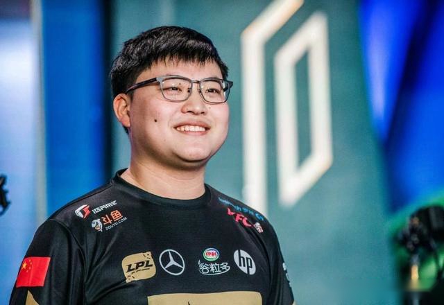 风哥爆料rng对uzi和mlxg不好如果我不签竞业合同就没有奖金