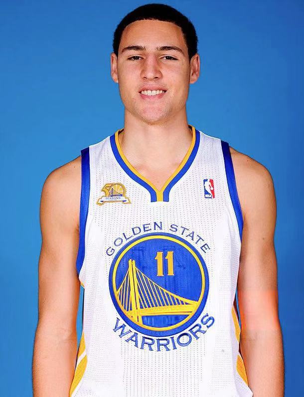 岁月是把杀猪刀汤普森7张定妆照说明了一切